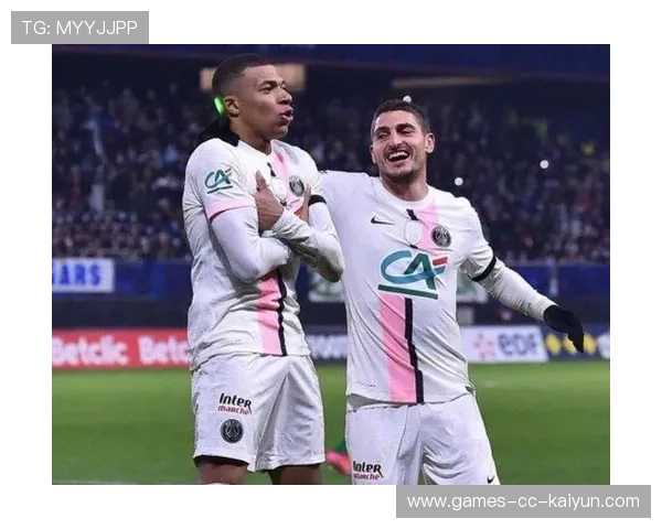 法甲马赛边线突破,主场观众沸腾